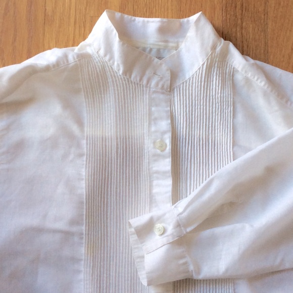 Jones New York Tops - Jones New York ⭐️  pin-tucked ⭐️ button front ⭐️ ramie & cotton mix